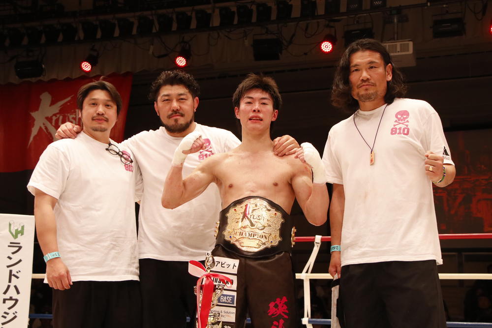 武尊選手着用 team VASILEUS Krush】武尊率いるteam VASILEUSにバンタム級王者・黒川瑛斗が